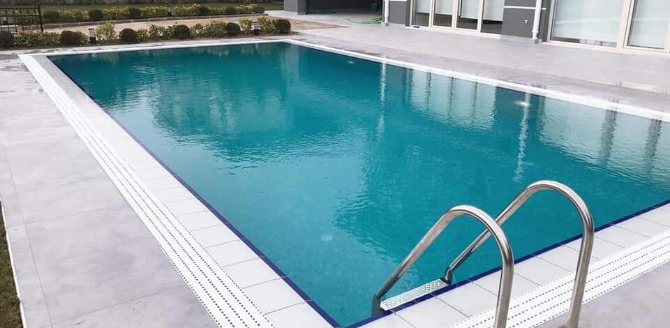 Swimming Pool Manufacturer